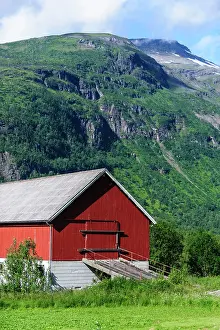 Fredrik: Norway, Troms, Sordalen. Barn in Mobekken
