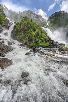 Steep: Norway, Vestland. Landscape with Latefossen waterfall. ic Do