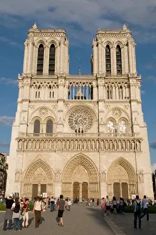 Notre: Notre Dame Cathedral, Ile de la Cite, Paris