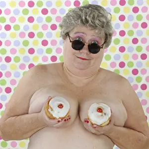 Naked: NUDE larger lady holding buns