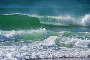 Fraser: Ocean Waves - turquoise coloured waves break at