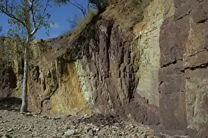 Pits: Ochre Pits - West Macdonnell National Park