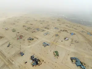 Namib: The odd holiday settlement of Wlotzkasbaken at the Atlantic coast often is shrouded in mist