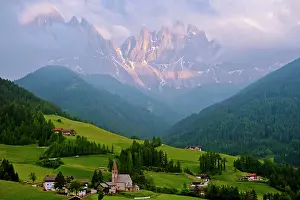Sergio Arias: Odle Group Mountains Santa Maddalena, Dolomites, Alps, Italy