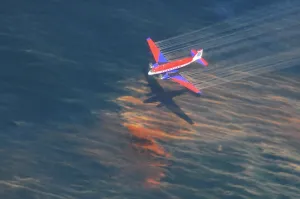 Plane: Oil dispersant operations