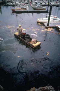 1969: Oil Spill in California