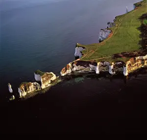 Harry: Old Harry Rocks, chalk stacks located directly