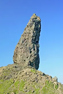 Storr: Old Man of Storr - bizarre rock formation Old Man of Storr