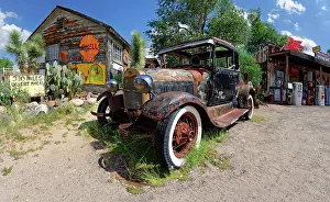 Auto: Old rusty Ford Model A, Route 66, Hackberry General