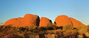 Kata: Olgas - Kata Tjuta - famous sandstone rocks just
