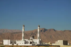 Belief: Oman, Sur, view of a mosque on remote landscape