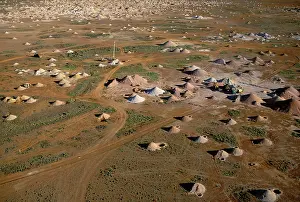 Opal: Opal minefield. Coober Pedy, South Australia