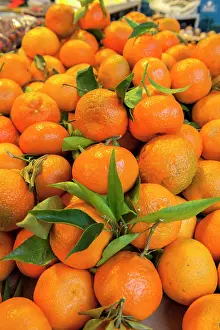 Selling: Oranges for sale at outdoor market, Bamberg