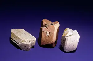 Plane: Orthoclase, Carlsbad twins