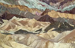 Team: The otherwordly badlands of Twenty Mule Team Canyon