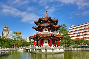 Taipei: Pagoda in the 228 Peace Memorial Park in Taipei, Taiwan
