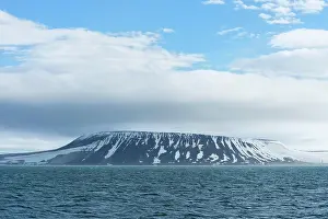 Adolf: Palanderbukta Bay, Gustav Adolf Land, Nordaustlandet