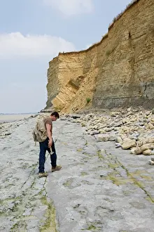 Eric: Paleontology / Palaeontology - Eric Depre searching