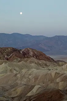 Gower: Panamint Range and the Death Valley - with almost