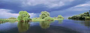 Flooding: Panorama of lakes and channels in the Danube