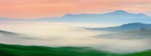 Hour: Panorama, morning atmosphere in Tuscany, hilly landscape