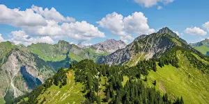 Groer: Panorama from Riefenkopf, 1748m to Laufbacher-Eck-Weg