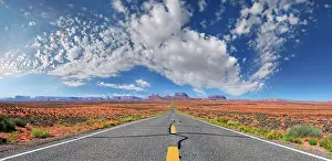 Leave: Panorama, road to Monument Valley, Mexican Hat