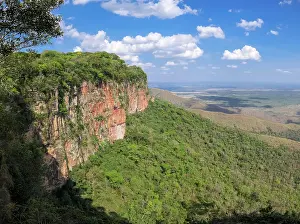 Mato: Panoramic view from top of cliffs in the afternoon l