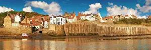 Harbors: Panoramic view of the harbour of Robin Hood's Bay