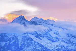 Break: Panoramic view of Swiss Alps mountain peaks, Jungfraujoch