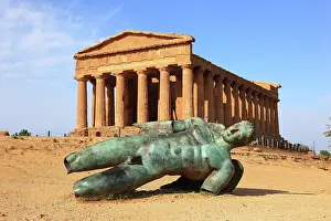 Parco: In the Parco Valle dei Templi di Agrigento, Unesco
