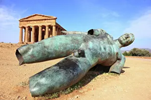 Parco: In the Parco Valle dei Templi di Agrigento, Unesco