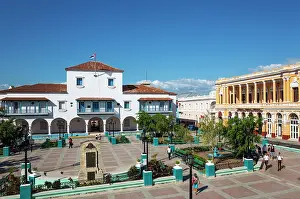 Square: Parque Cespedes with the town hall on the left and