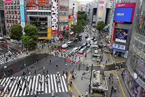 Street: Pedestriations on the Shibuya Scramble Crossing, Shibuya, Tokyo