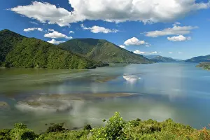 Sounds: Pelorus Sound - view into Pelorus Sound with its