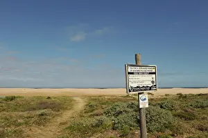 Rescue: Penguin and Seabird rescue sign