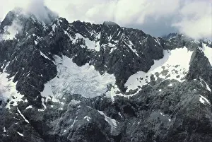 Cirque: Perched Glacier