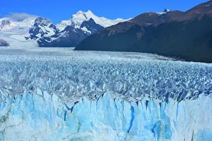 Moreno: Perito Moreno Glacier - face of glacier and surrounding