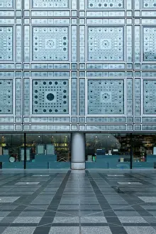 Graphic: Photo Cell window blinds at Instute du Monde
