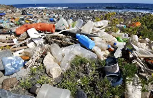 Scrap: Photo denunciation, garbage in the sea. No matter