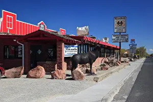 Avenues: Picnic area and restaurant on the historic Route