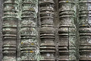 Picturesque: Picturesque temple wall, jungle temple