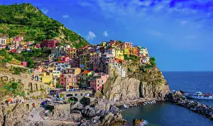 Spezia: Picturesque town of Manarola, in the province of