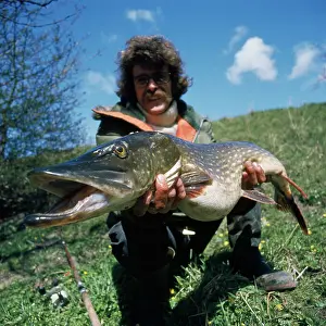 Anglers: PIKE FISHING