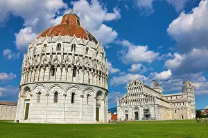 Piazza: Pisa Baptistery of St John, Pisa Cathedral and the