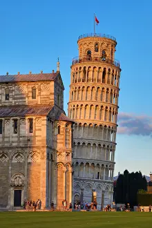 Piazza: Pisa Cathedral and the Leaning Tower of Pisa bell