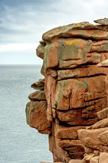 Ploumanach: Ploumanach, giant rocks at the Cote granit rose