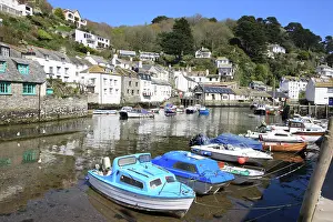 Polperro: Polperro - low tide in the fishing village
