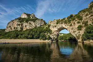 Erode: Pont d'Arc, ArdA che, Vallon-Pont-d'Arc, Rhaene-Alpes