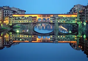 Landmarks: Ponte Vecchio bridge, Arno River, Florence, Tuscany